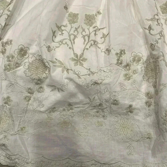 [42]Zarina White Embroidered Sleeveless Pull  Over Mid Dress with Side zipper - Picture 14 of 14